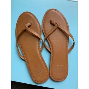 Brown Gap Flip-Flops